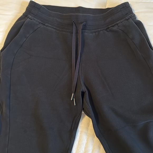 Sweats from lululemon - Picture 3 of 5